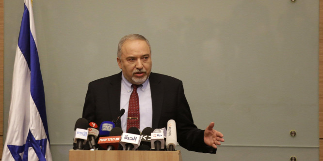 Lemond Avigdor Liberman izraeli védelmi miniszter