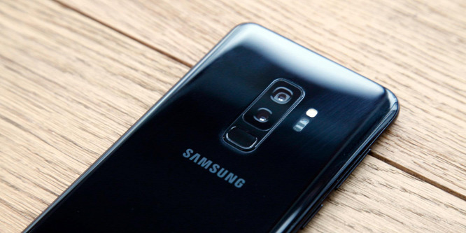 Kínai alkatrészekkel erősít a Galaxy S10