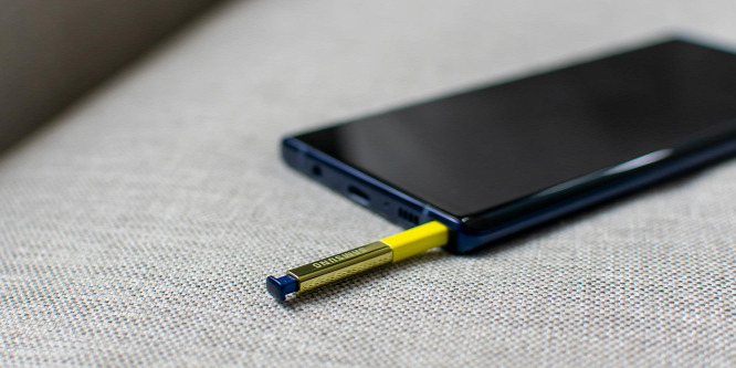 6,66 hüvelykes kijelzőt kaphat a Galaxy Note 10