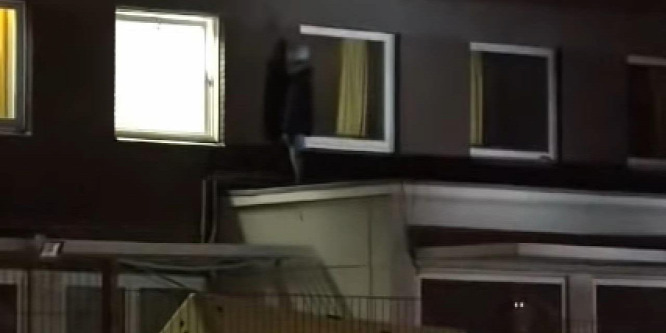 Drámai videó: késes migráns támadt a rendőrökre Dortmundban