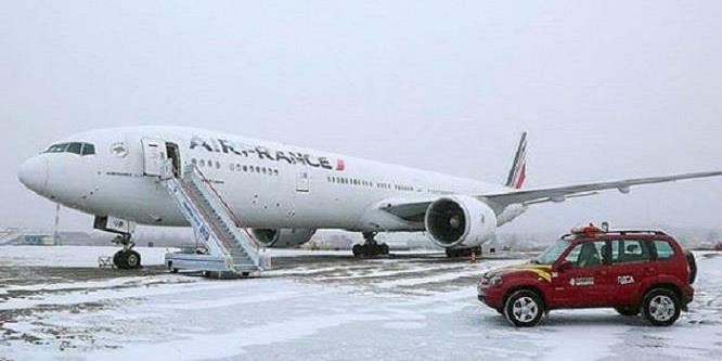 Három napig vesztegeltek az Air France utasai Szibériában