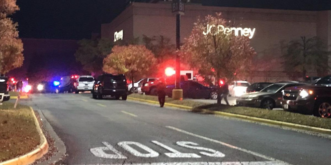 Válogatás nélkül lövöldözni kezdett egy férfi a Black Fridayn Alabamában