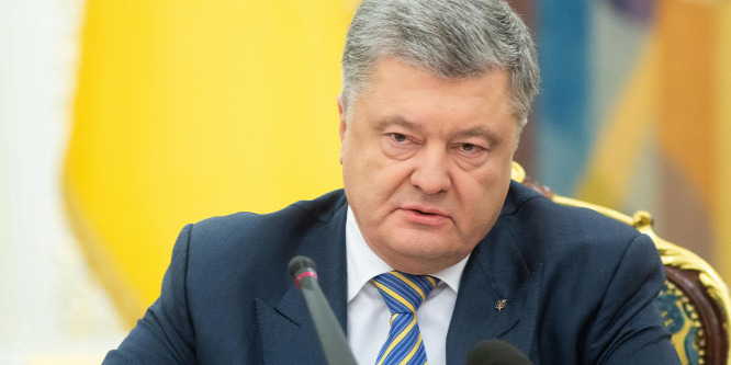 V4NA: Büntetőjogi eljárás indult Petro Porosenko bukott ukrán elnök ellen