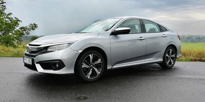 Mókus ez, csak rossz a marketingje - Honda Civic 1.6 i-DTEC teszt