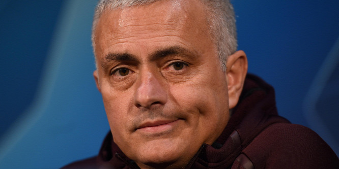 A Manchester United kirúgta José Mourinhót
