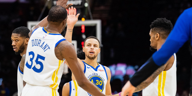 NBA: Curry és Durant vezérletével nyert a címvédő