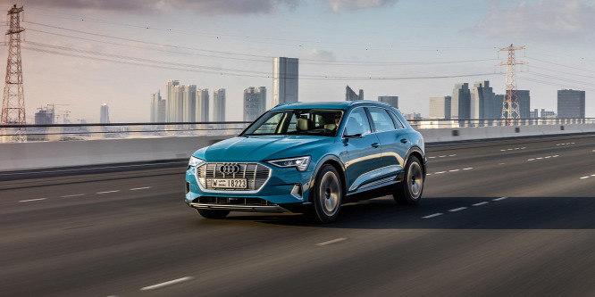 Szög helyett ácskapocs a dízelek koporsójába - Audi e-tron menetpróba