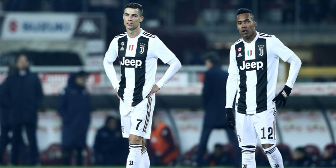 A Juventus magához láncolta brazil sztárjátékosát