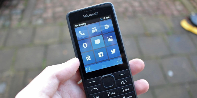 Képeken a Microsoft elkaszált alapmobilja