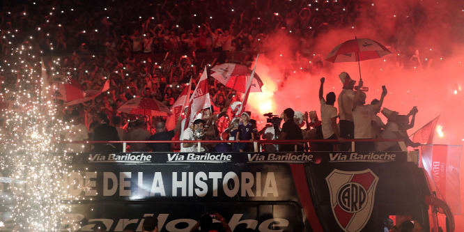 60000 fanatikus köszöntötte a Libertadores-győztes River Plate-et