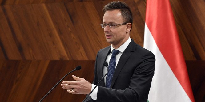 Szilveszteri tréfa, hogy Juncker mondja meg, mi a kereszténydemokrácia