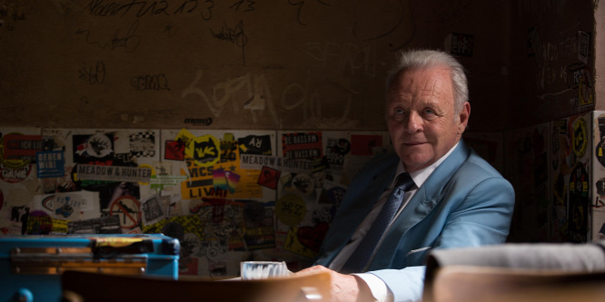 Anthony Hopkins ukulelével köszöntötte az újévet