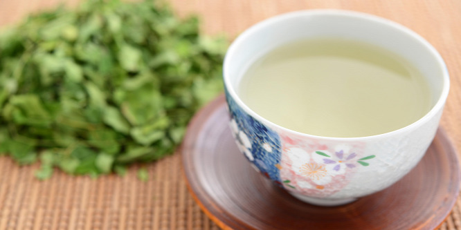 A zöld tea kedvező hatással lehet a testsúlyra