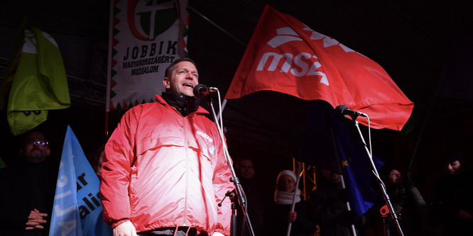 Lebukás, az MSZP elnöke ismét kiállt egy közös ellenzéki bevándorláspárti EP-lista mellett