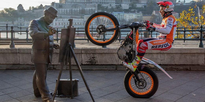 A hétvégén Budapestre jönnek a világ legjobb extrém motorosai