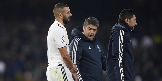 Ijesztő szögben állt a Real Madrid-sztár kisujja - videó