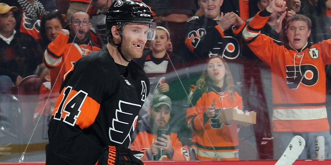NHL: Couturier élete első mesterhármasával nyert a Flyers