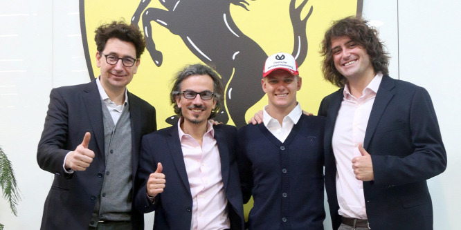 Hivatalos: Mick Schumacher a Ferrarinál és az Alfánál is tesztel