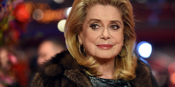 Majdnem egymillió eurót kapott a ruháiért Catherine Deneuve