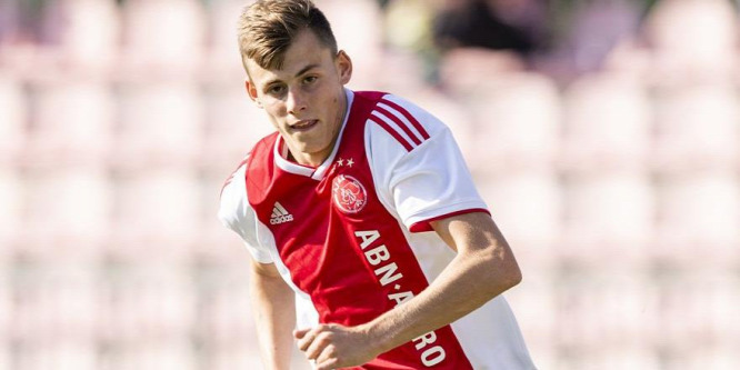 Távozik az Ajaxtól az utánpótlás válogatott magyar focista