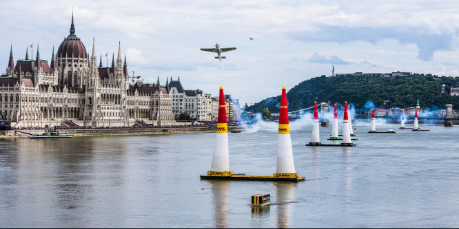 Keszthely befogadná a Red Bull Air Race-t