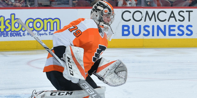 Földöntúli kapusbravúr és horrorsérülés a Flyers-Canucks meccsen - videó