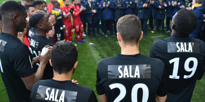 Telt házzal és gólzáporral búcsúztatták Emiliano Salát - videó