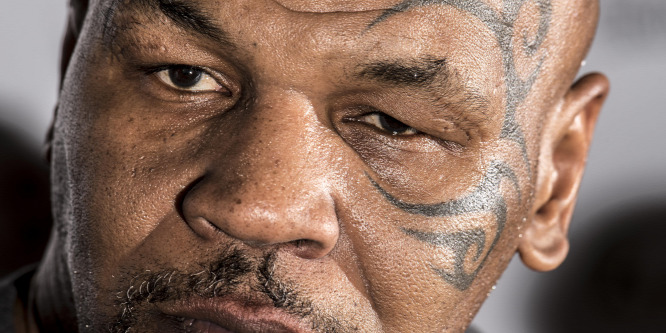 Gigantikus füves cigit pöfékelt Mike Tyson