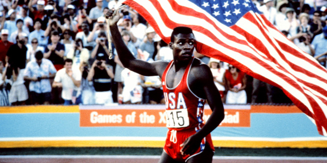 Carl Lewis lesz az Év sportolója gála díszvendége