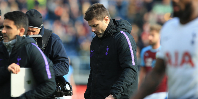 A Tottenham menedzsere a bíróval balhézott - videó