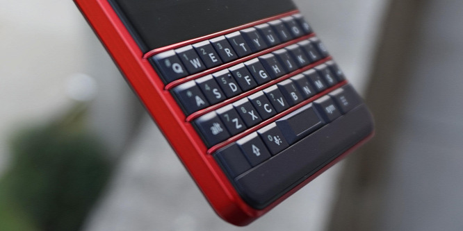 Nem mostanában jön a BlackBerry KEY2 utódja