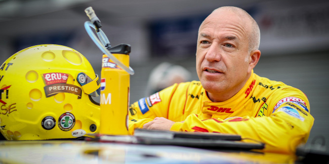 Új autóval, új csapatnál folytatja a WTCR nagy örege