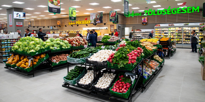Nyilatkozott az Auchan vezetője a termelői zöldség-gyümölcs áruról