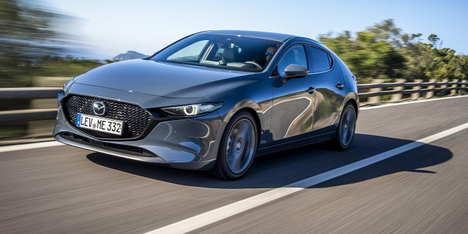 Ilyen, amikor Japánból jön az Alfa Romeo – Mazda3 menetpróba