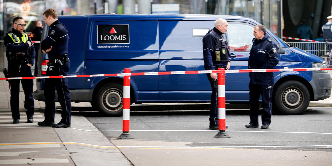 Fegyveres rablás a Köln-Bonn reptéren