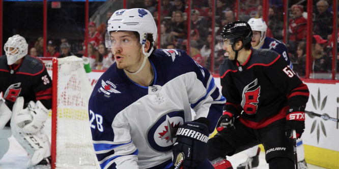 NHL: az Anaheim és a Winnipeg is nyolc gólig jutott
