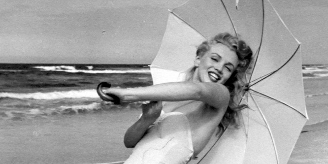 Árverésre bocsátják Marilyn Monroe képeit: a fotósorozat milliókat ér