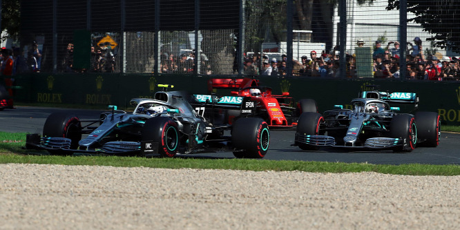 Bottas nyerte a szezonnyitót, a Ferrari reménytelenül lassú volt