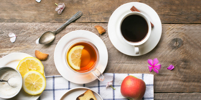 A tea vagy a kávé a jobb reggeli ital?