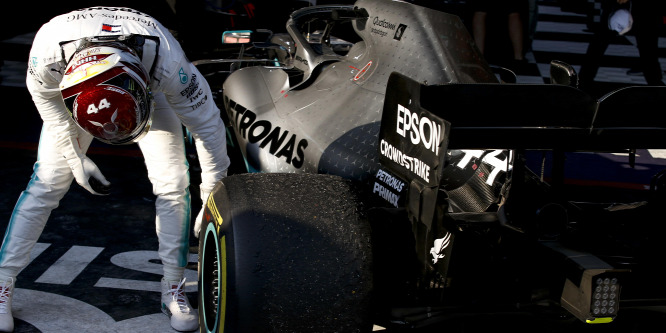 A Mercedes elmagyarázta Hamilton ausztráliai lassúságának okát