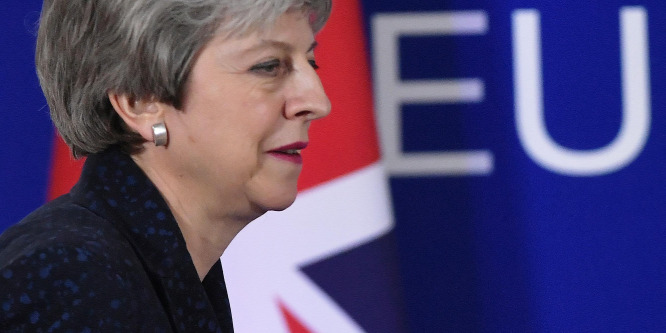 Theresa May lemondását akarják brit kormánypárti képviselők
