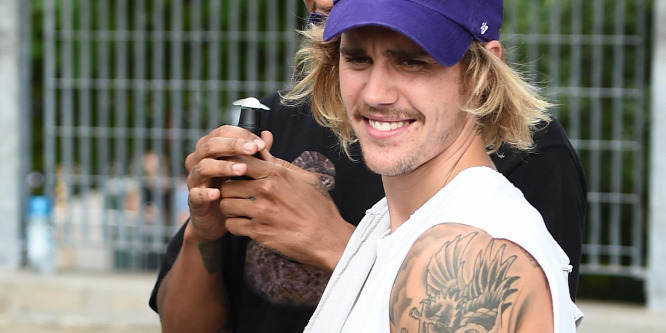 Bíróság elé kell állnia Justin Biebernek: beperelte egy fotós