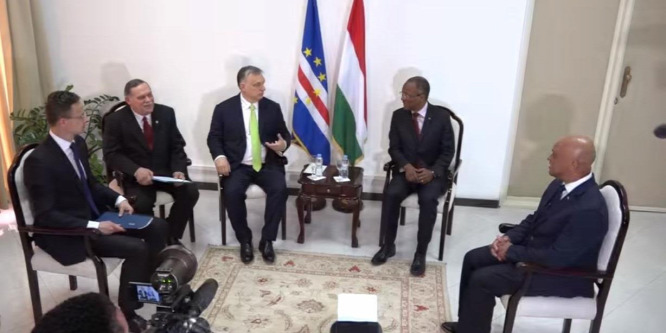Orbán Viktor a KFT slágerével számolt be afrikai útjáról - videó