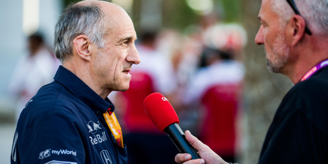A Toro Rosso csapatfőnöke megelégelte a Renault panaszkodását