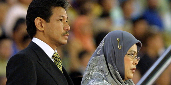 40 fős háremet tart a brunei szultán öccse