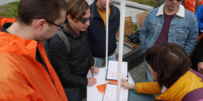 Elkezdte gyűjteni az aláírásokat a Fidesz az EP-választásra