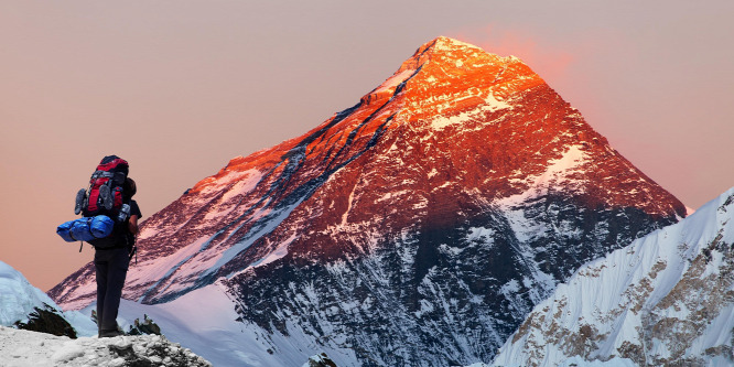 Újra megmérik a Mount Everest magasságát