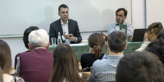 Menczer Tamás: Az őshonos kisebbségek fontosabbak, mint az illegális bevándorlók