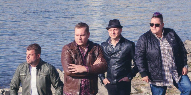 A koncert előtt váratlanul rosszul lett a Dirty Slippers basszusgitárosa