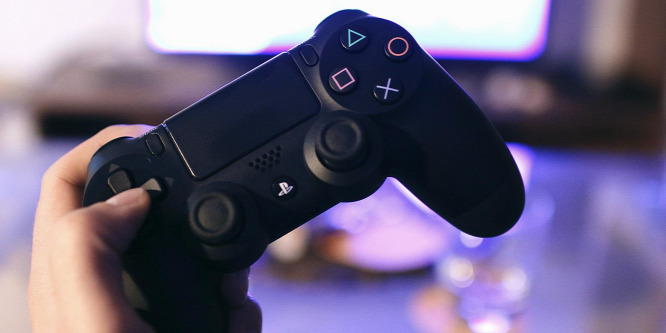 Különös együttműködés a Microsoft és a Sony között